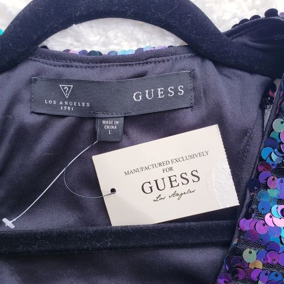 💥SOLD💥Guess Sleeveless Sequin Racerback Tank Top - Picture 4 of 11